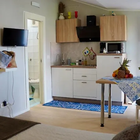 Appartement With Wifi - 15084 Rovinj