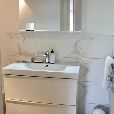 Apartment With Wifi - 15084 Rovinj